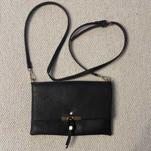 Elegant Black Leather Crossbody Bag